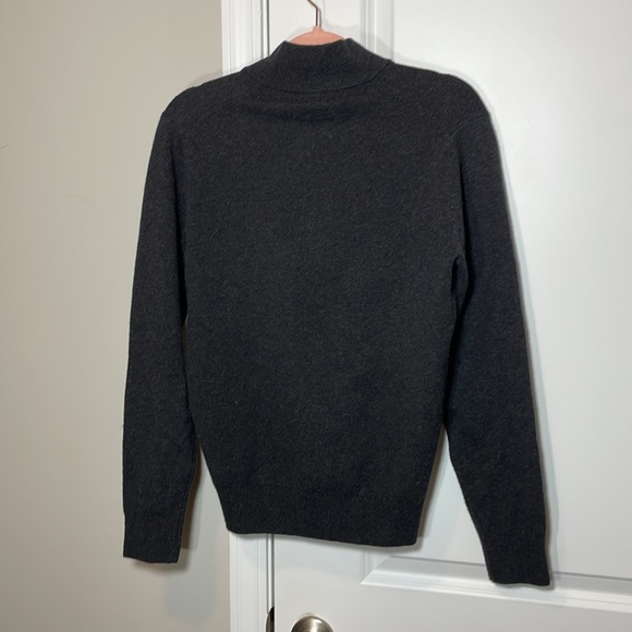 Faherty Mountain Quarter Zip Sweater - Picture 5 of 7